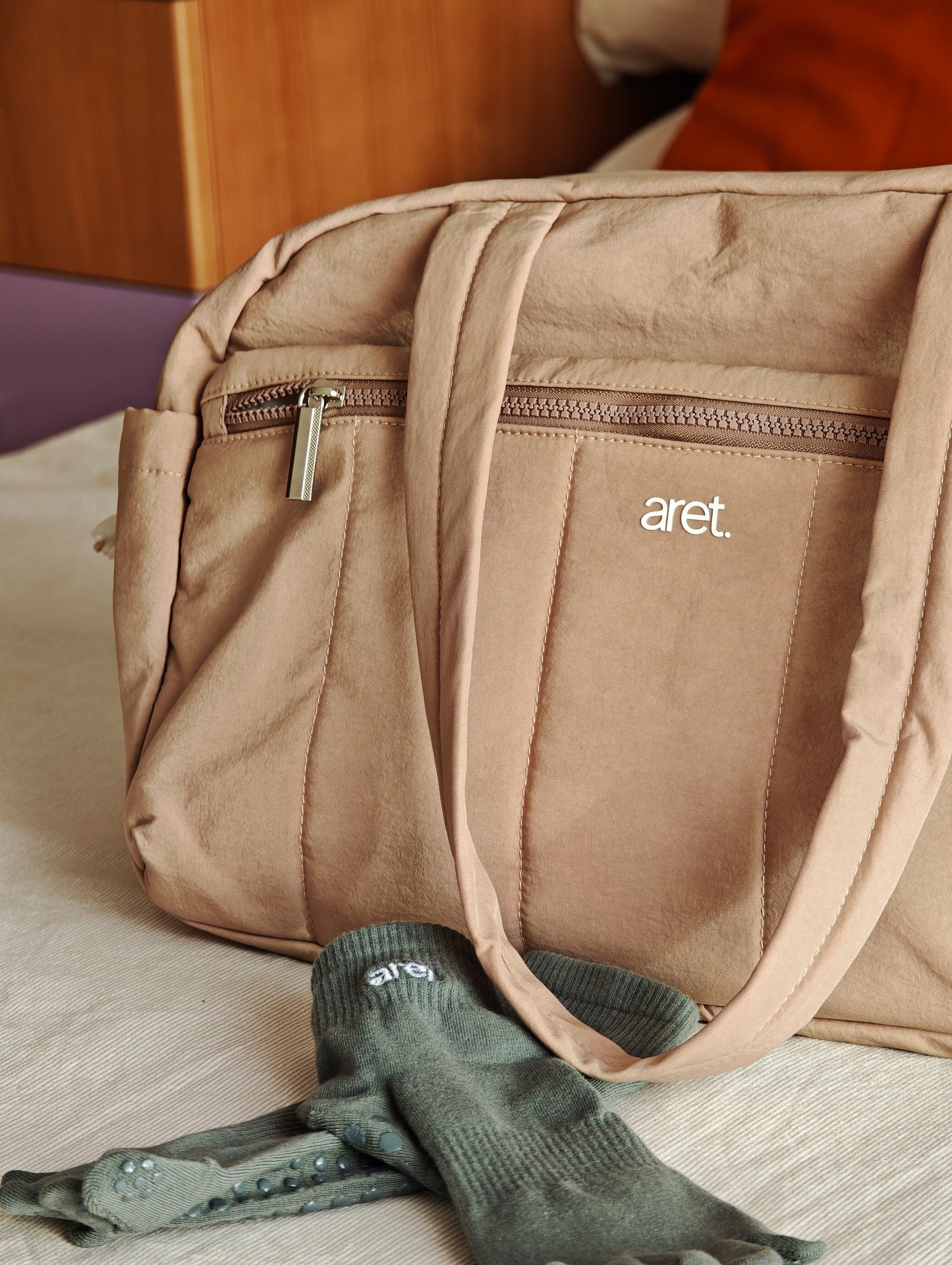 Mochila deportiva neutra con compartimentos